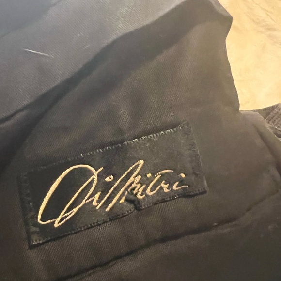 DiMitri slacks. Heavy, pleats, pockets. soft, no size tags. Small spot R thigh - Picture 2 of 11